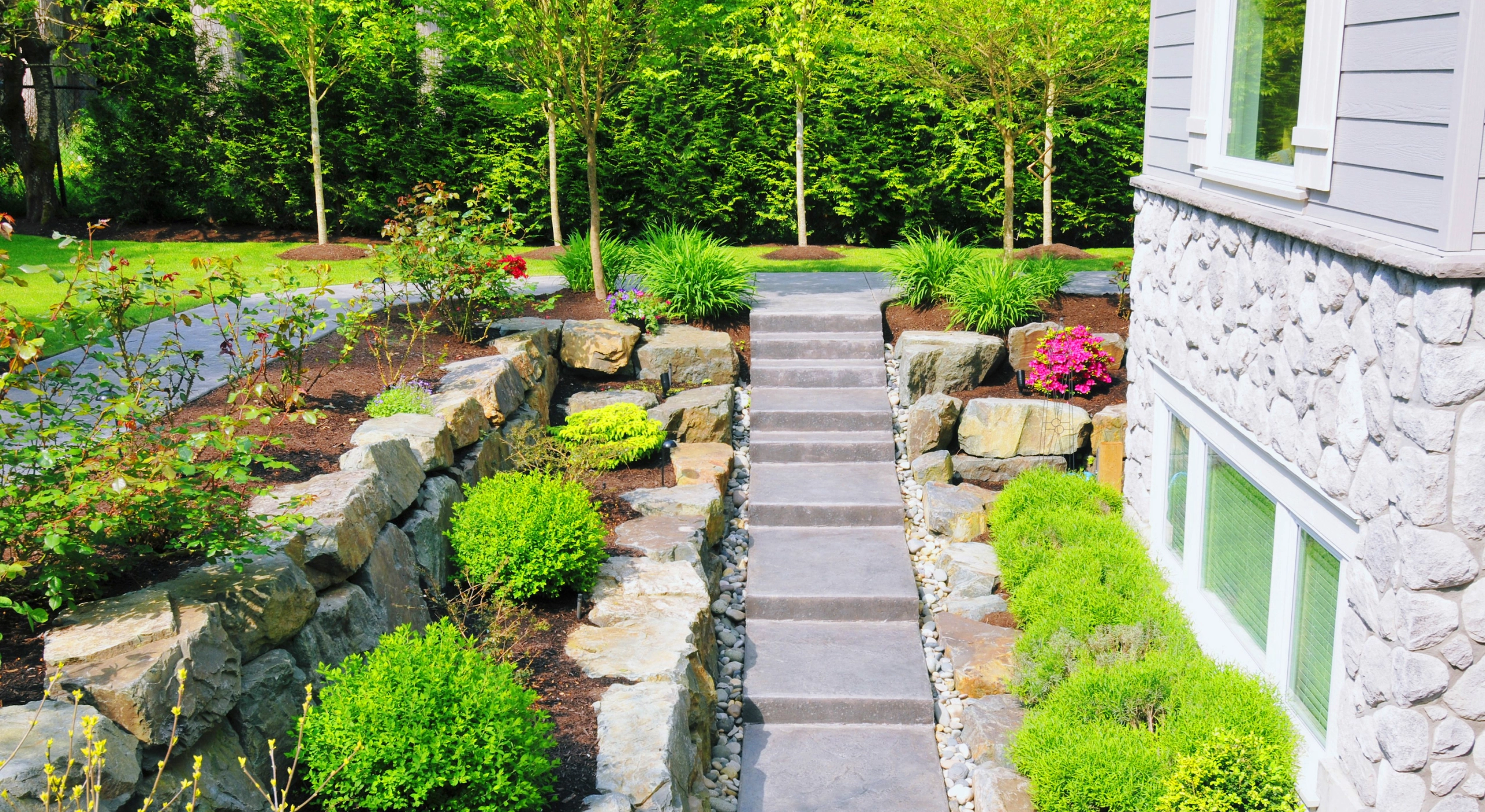 How Firewise Landscaping Impacts Home Insurance Rates in Eagle, Idaho